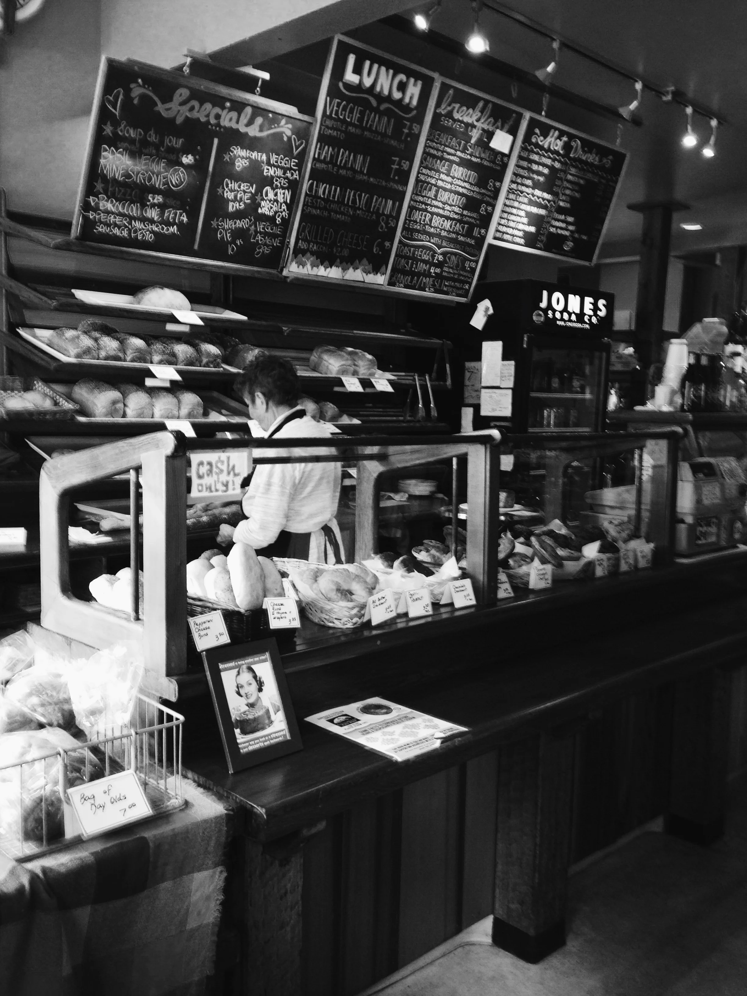 mandatory stop at The Common Loaf for some road trip home sustenance.