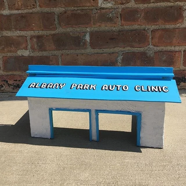 New garage letters headed for Wimberly Motor speedway @grant2023 
#slotcars #slotcarracing #chicago #chicagosignsystems #albanypark #albanyparkautoclinic 
#noladders #handpainted