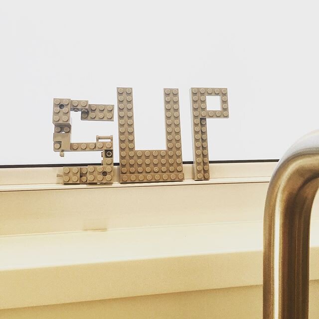 SUP? Kiddoes have been making some super cool LEGO letterforms and putting them around the house.
#lego #legoletters #chicago #hi #sup #