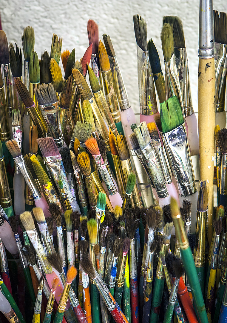 art class paint brushes.jpg