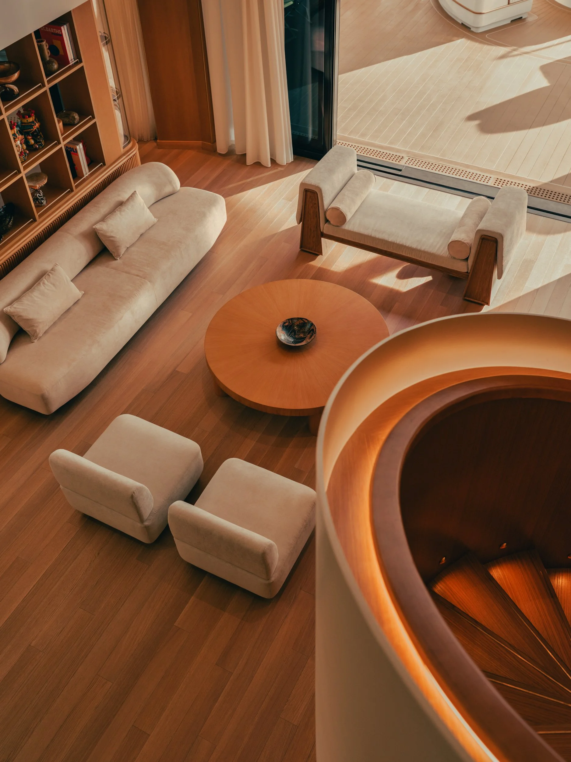 HR_FINAL_4S_Yacht_01_LOFT_253_RomainLaprade.jpg
