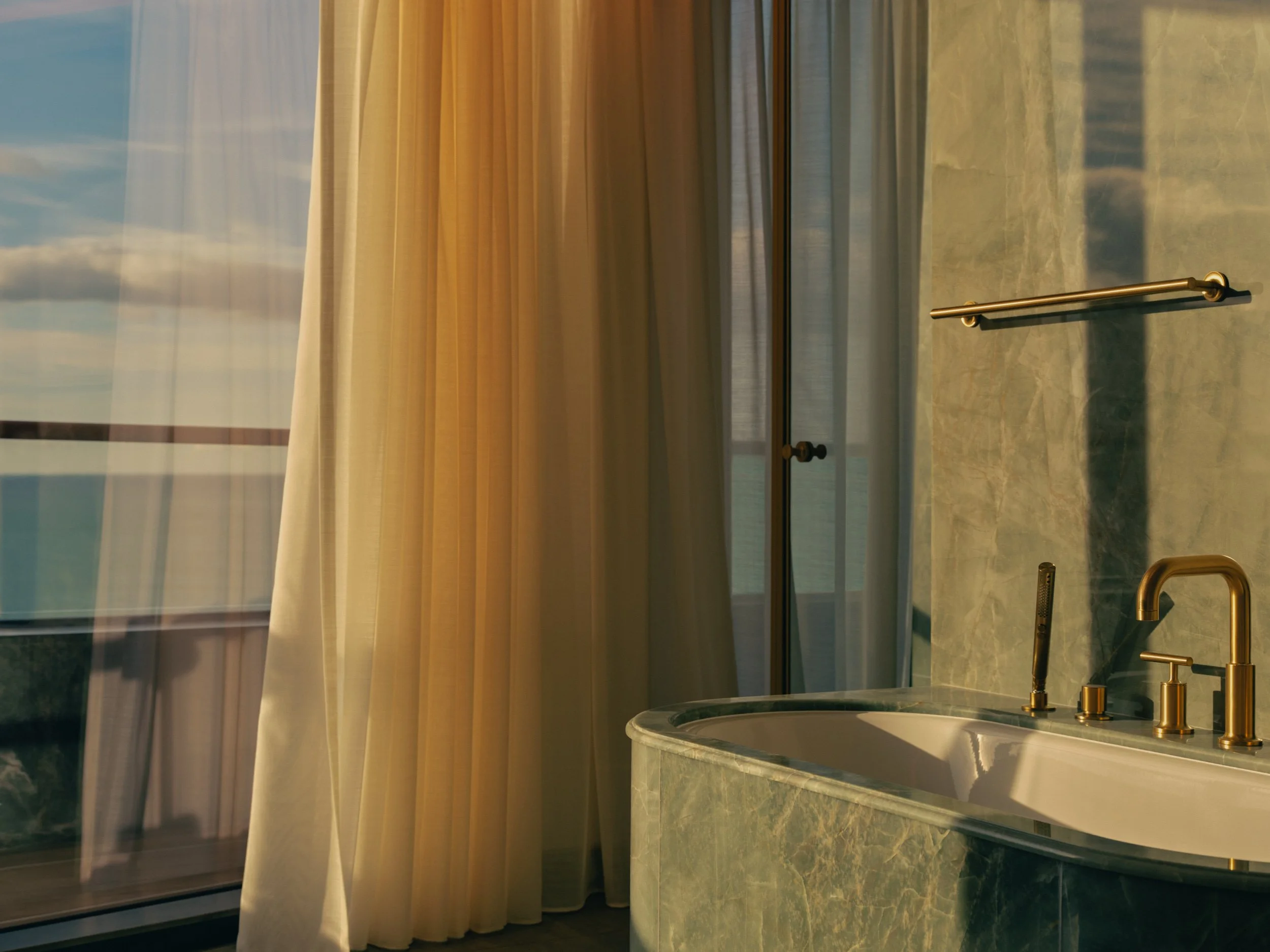 HR_FINAL_4S_Yacht_01_LOFT_296_RomainLaprade.jpg