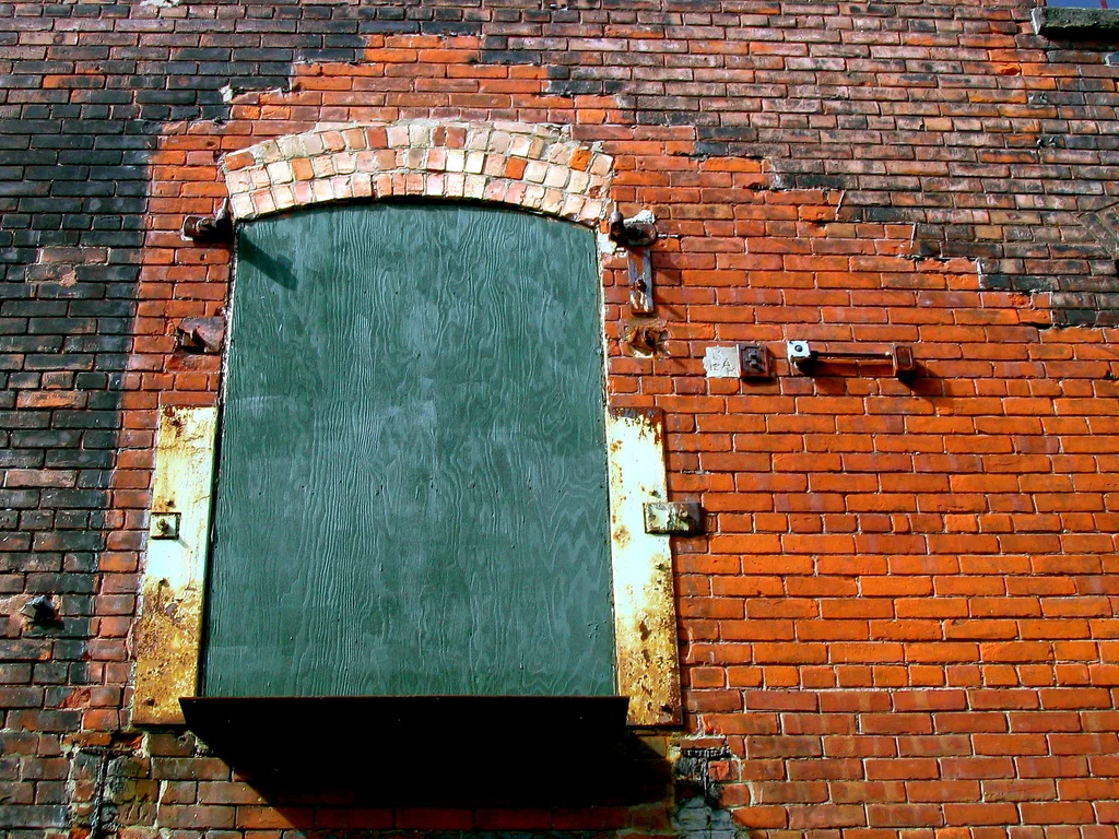 Sit & Talk by Simone Moir