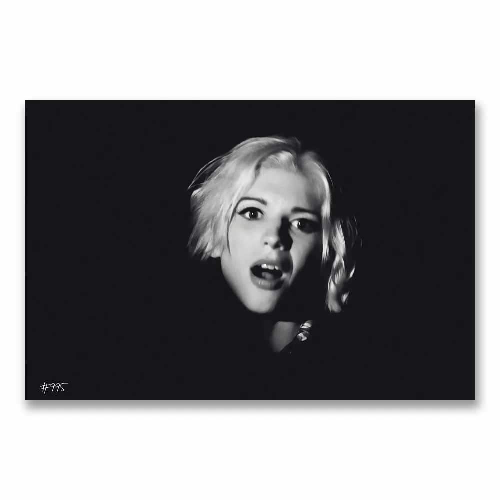 #995 Highlighted woman