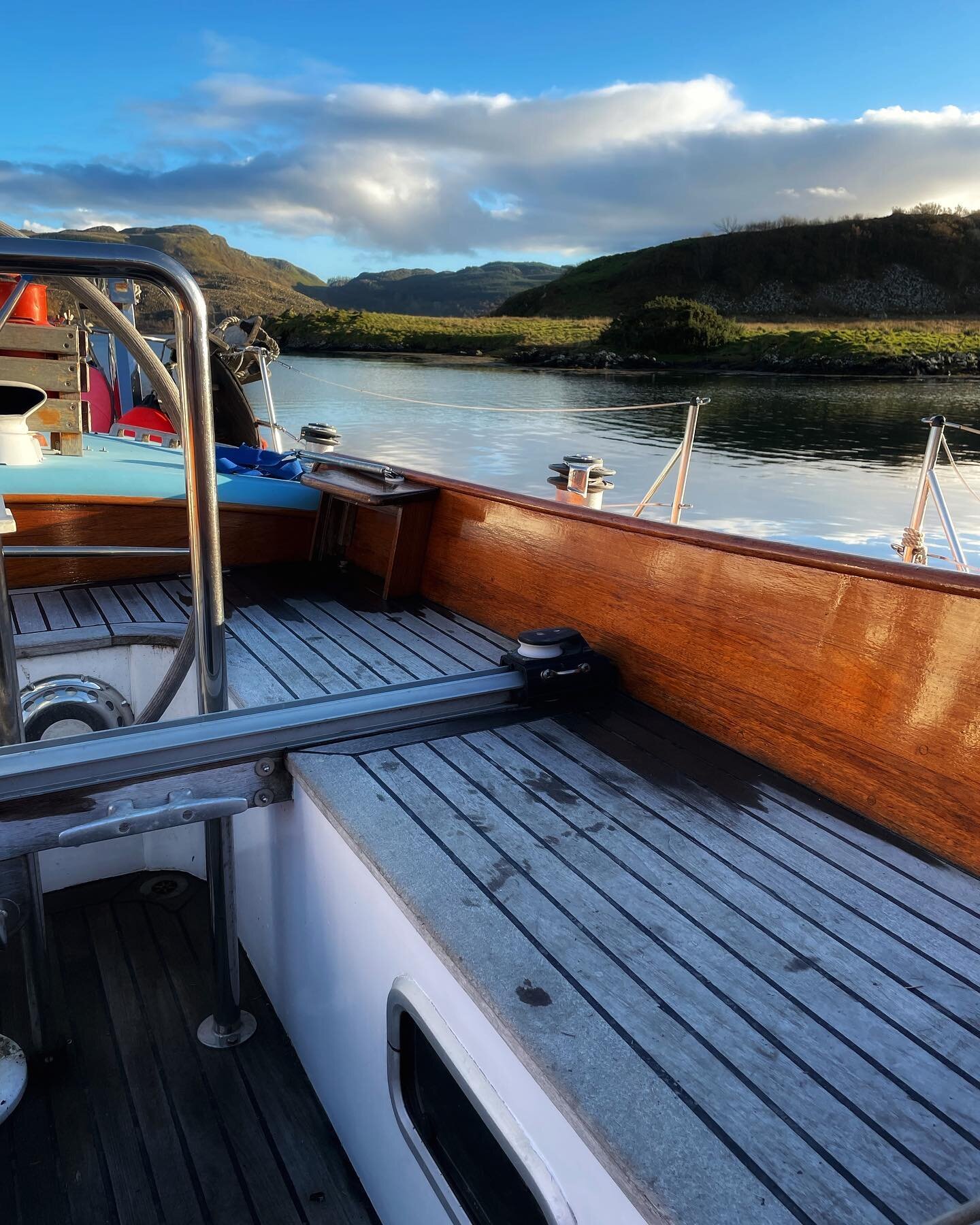 Launch day.

#woodenboats #scottishsea #exploreoutdoors #sharingseasonssharingstories #mywonderfilledyear