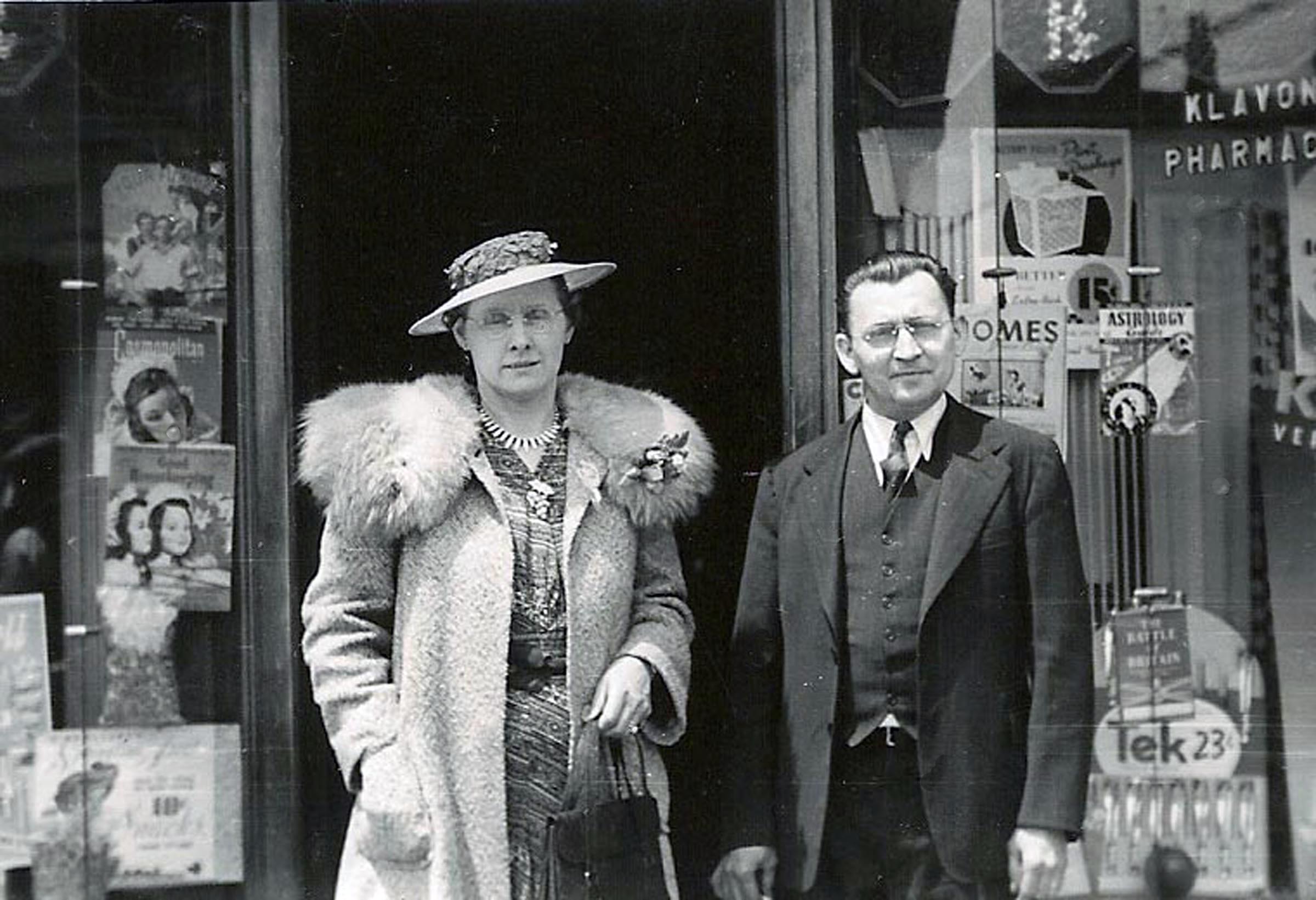 JasMary1920s.jpg