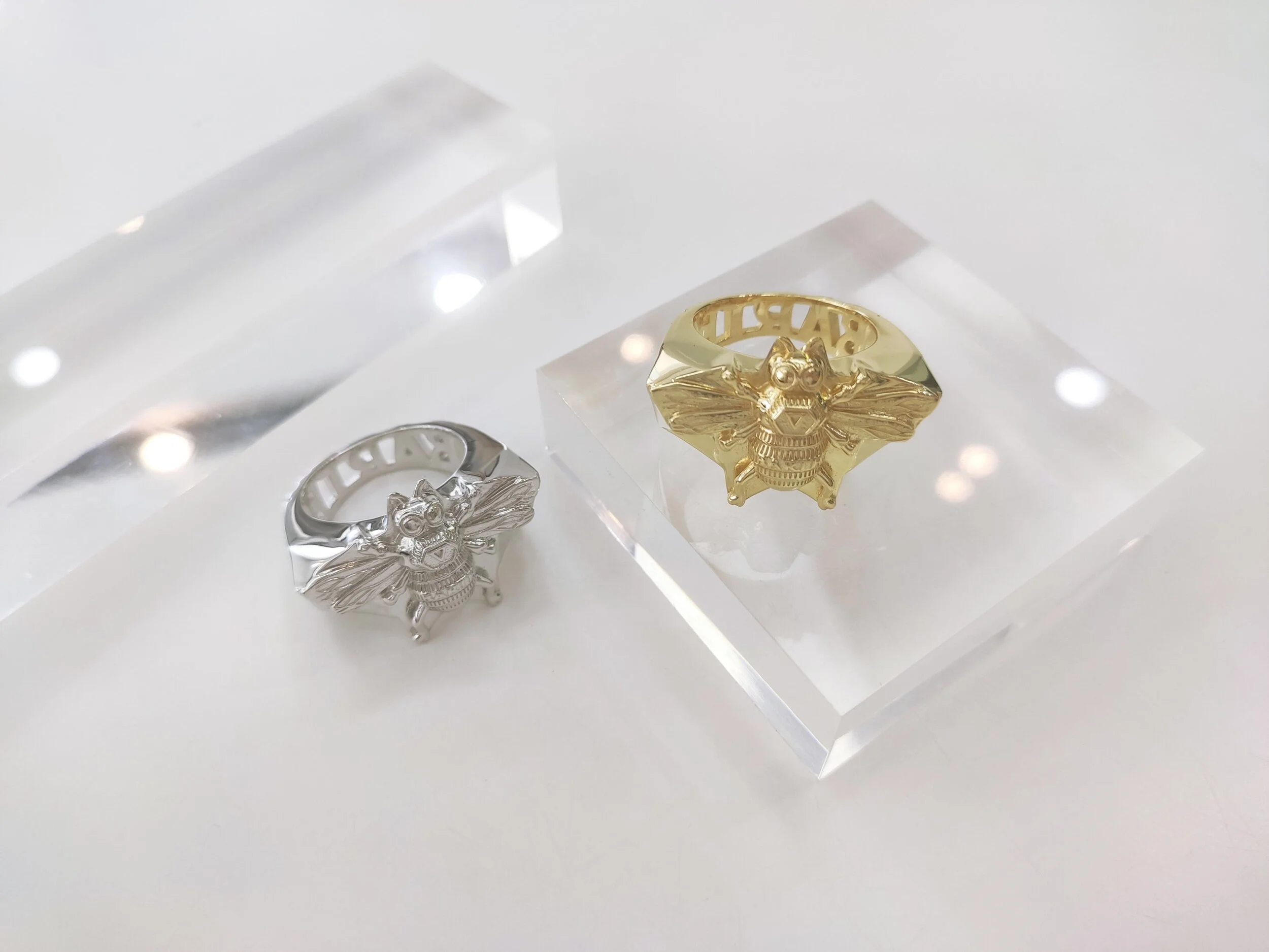 17BB675C-534D-4AA2-ACB0-4DFB8DCA261D