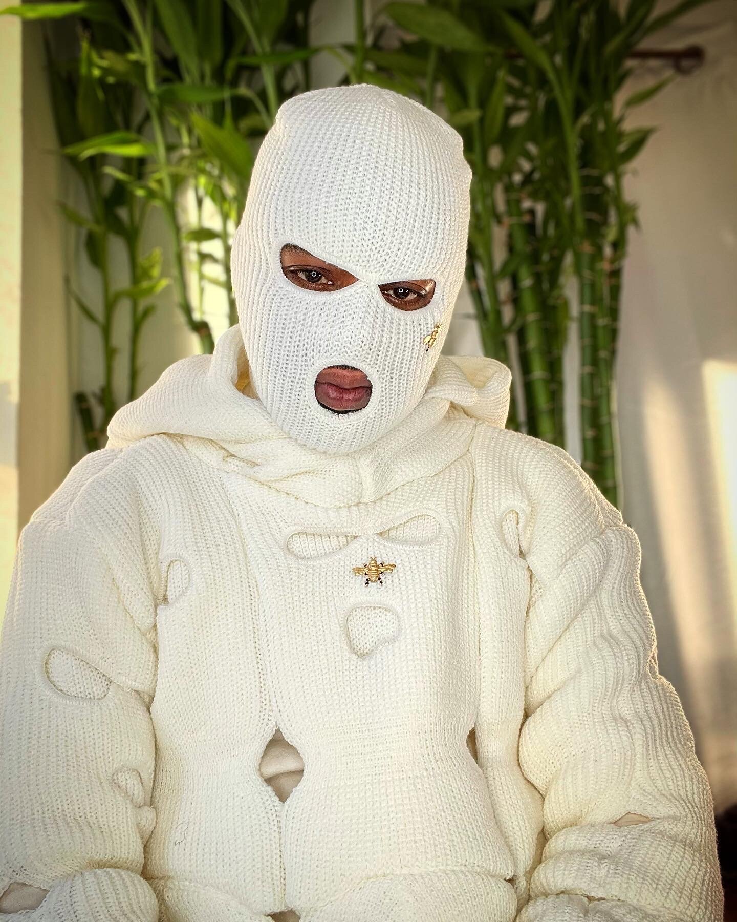 28B7FAE9-ED19-4F9C-9829-12614B2CFE23