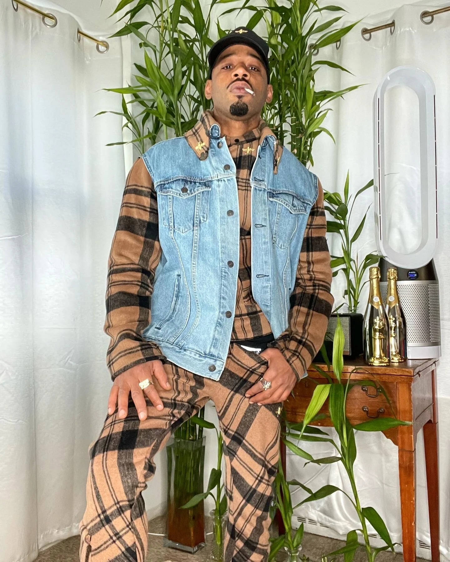 3E3C82C6-7553-4D8F-9FC5-BB16FD3925FF