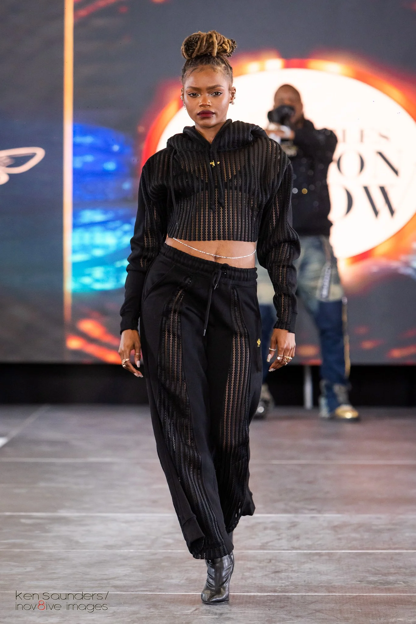 Black mesh Neo 0.JPG