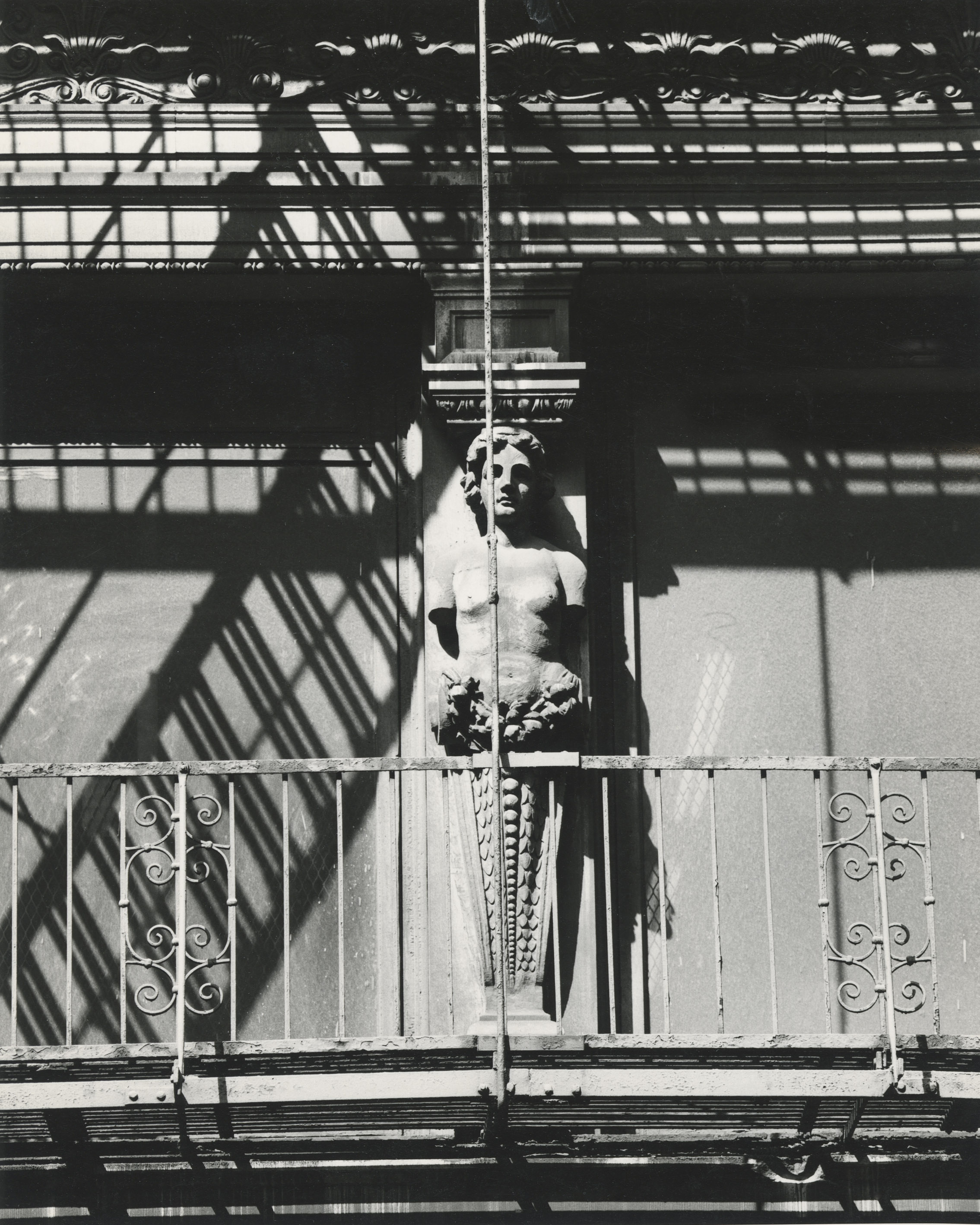 Untitled c. 1970 vintage silver gelatin print 10 x 8 inches, 25.4 x 20.3 centimeters