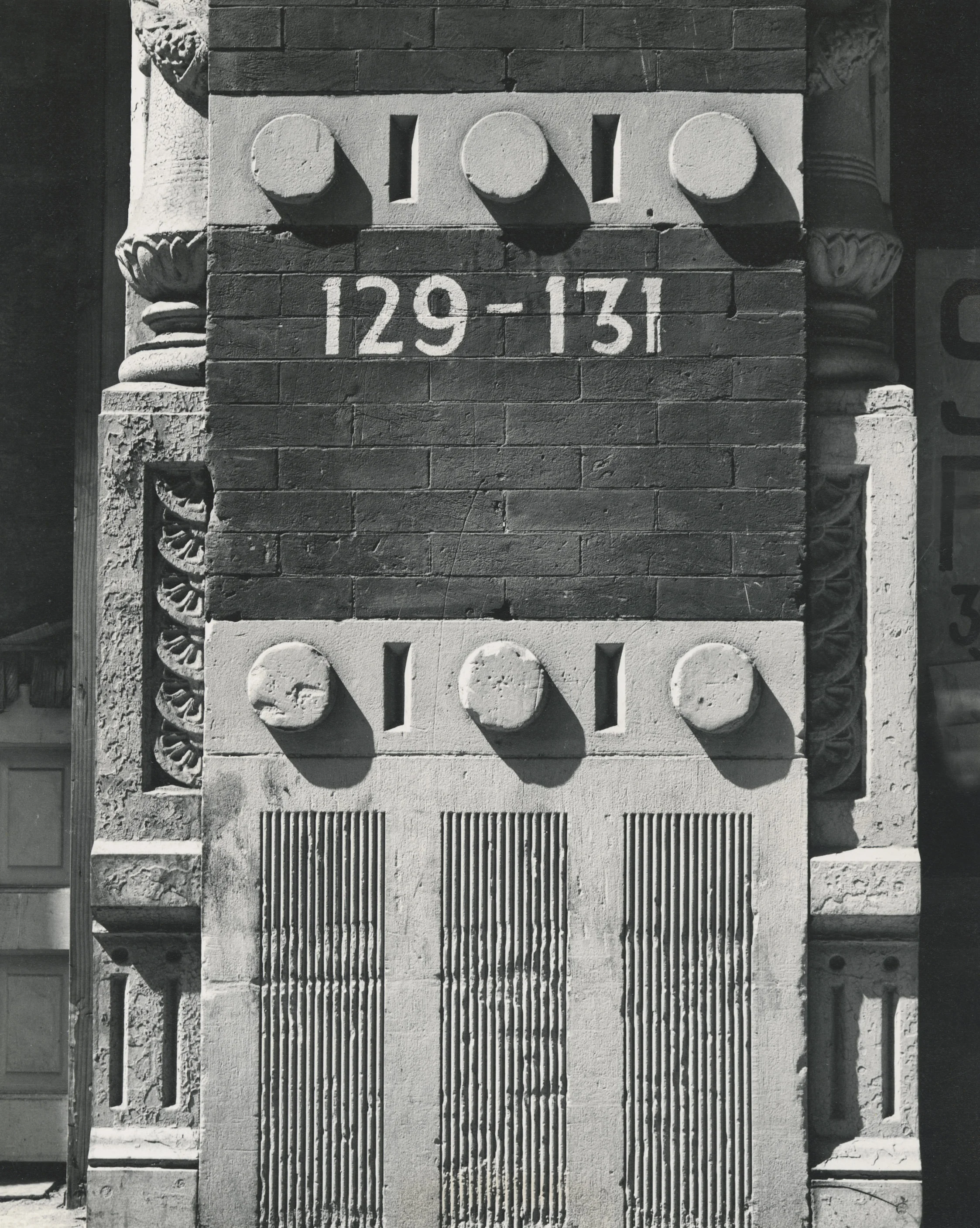 Untitled c. 1970 vintage silver gelatin print 10 x 8 inches; 25.4 x 20.3 centimeters