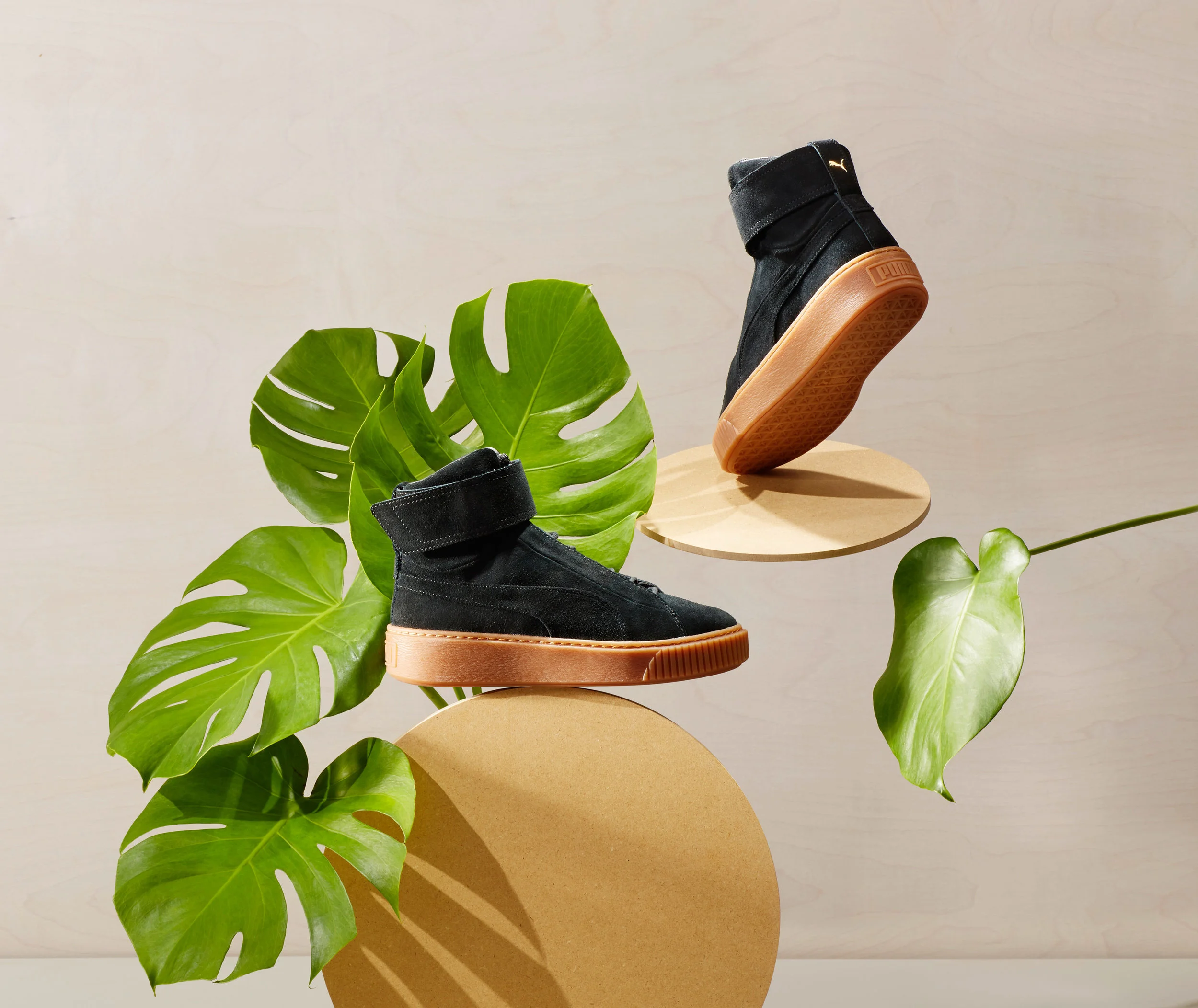 17AW_SP_PNA_Hypernature-Court-Platform-Mid-Black-Hero_001.jpg