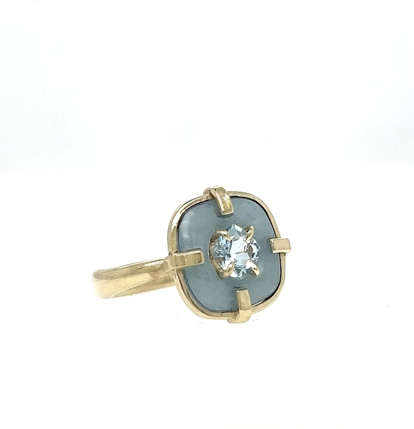 RJ-R-button_vf781yz0dho_2024-09-18-20-22-51 4.jpg