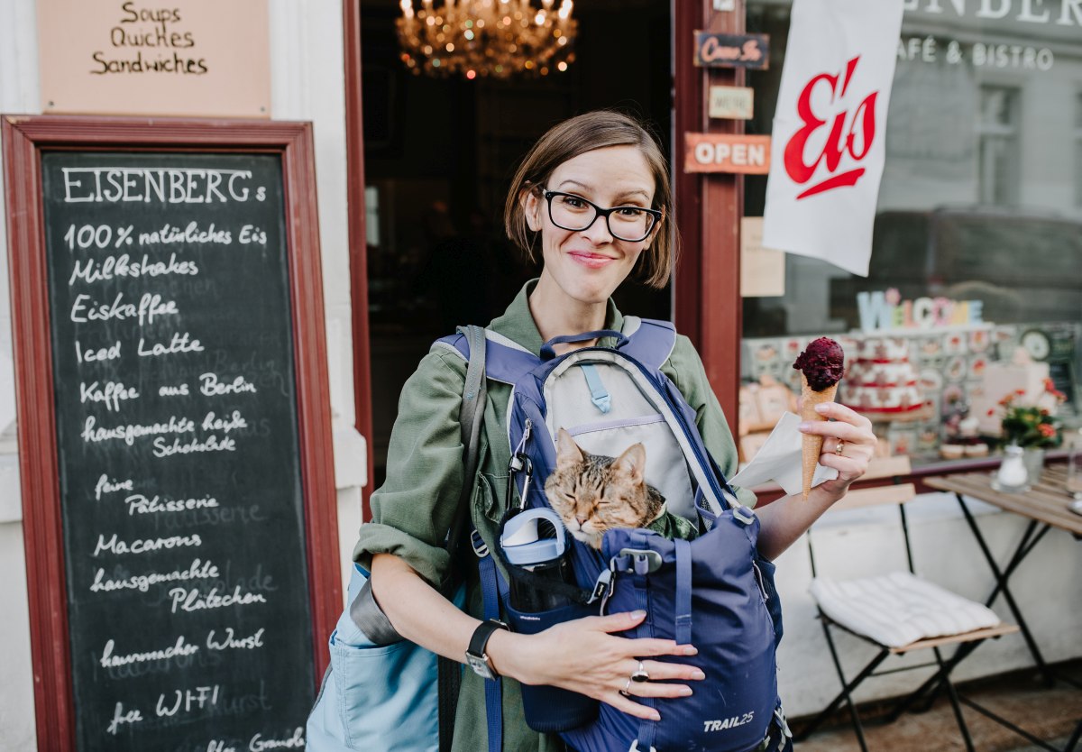 Breaking from the photoshoot to get blueberry sorbet. Cone, kitty, recently-acquired wedding ring, last heatwave of summer, new creative cat-lady friend - if I look happy here, it's because I damn well am. :) Photo by Juliana Socher
