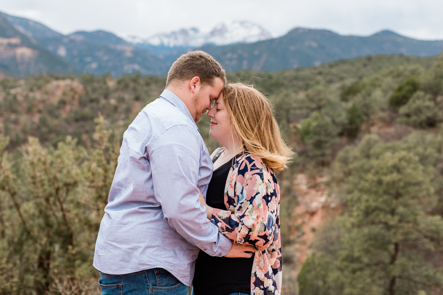 Garden of the Gods, Colorado Springs Engagement Photos Max & Jodi