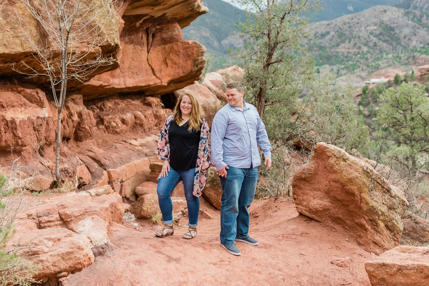 Garden of the Gods, Colorado Springs Engagement Photos Max & Jodi