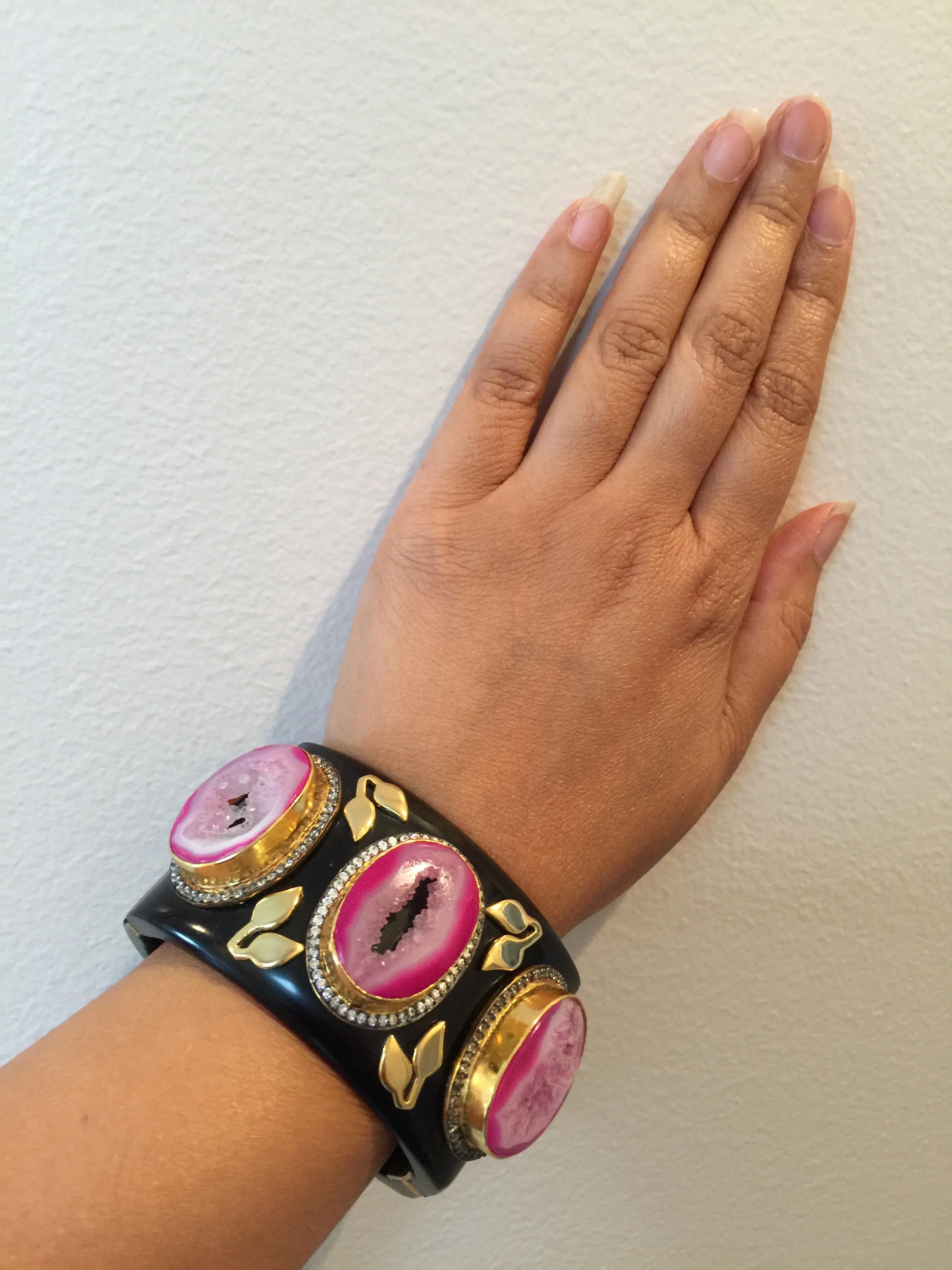 BDECCEB0-7B61-4793-9AFF-1CA93EC2EF7D