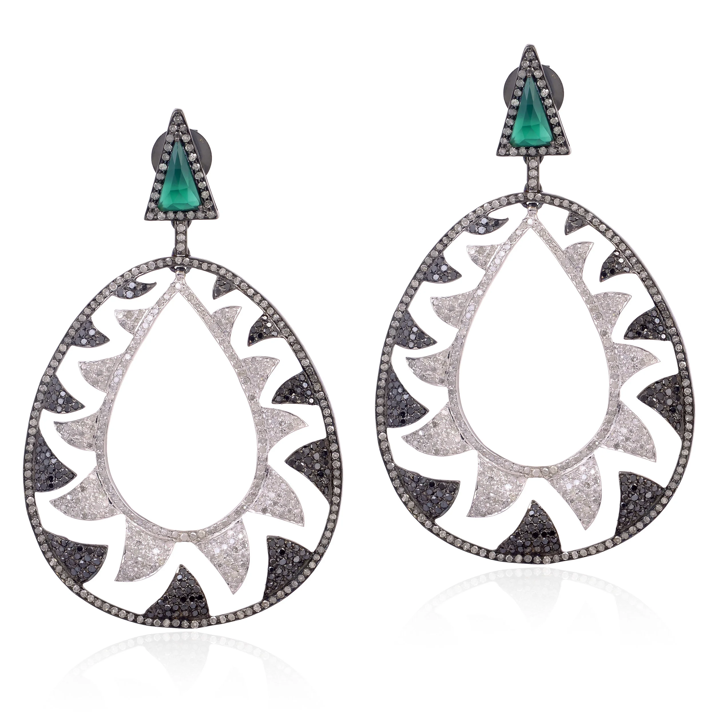 Interlocking Claw Earrings 6.22 Black and Diamonds