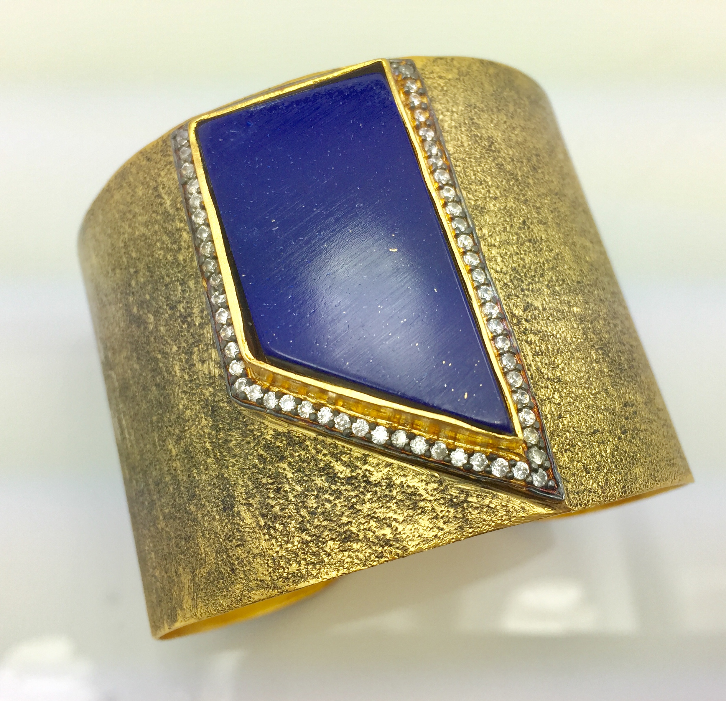 60BCA7F8-C6E3-4CA2-A4B0-EA451F927C19