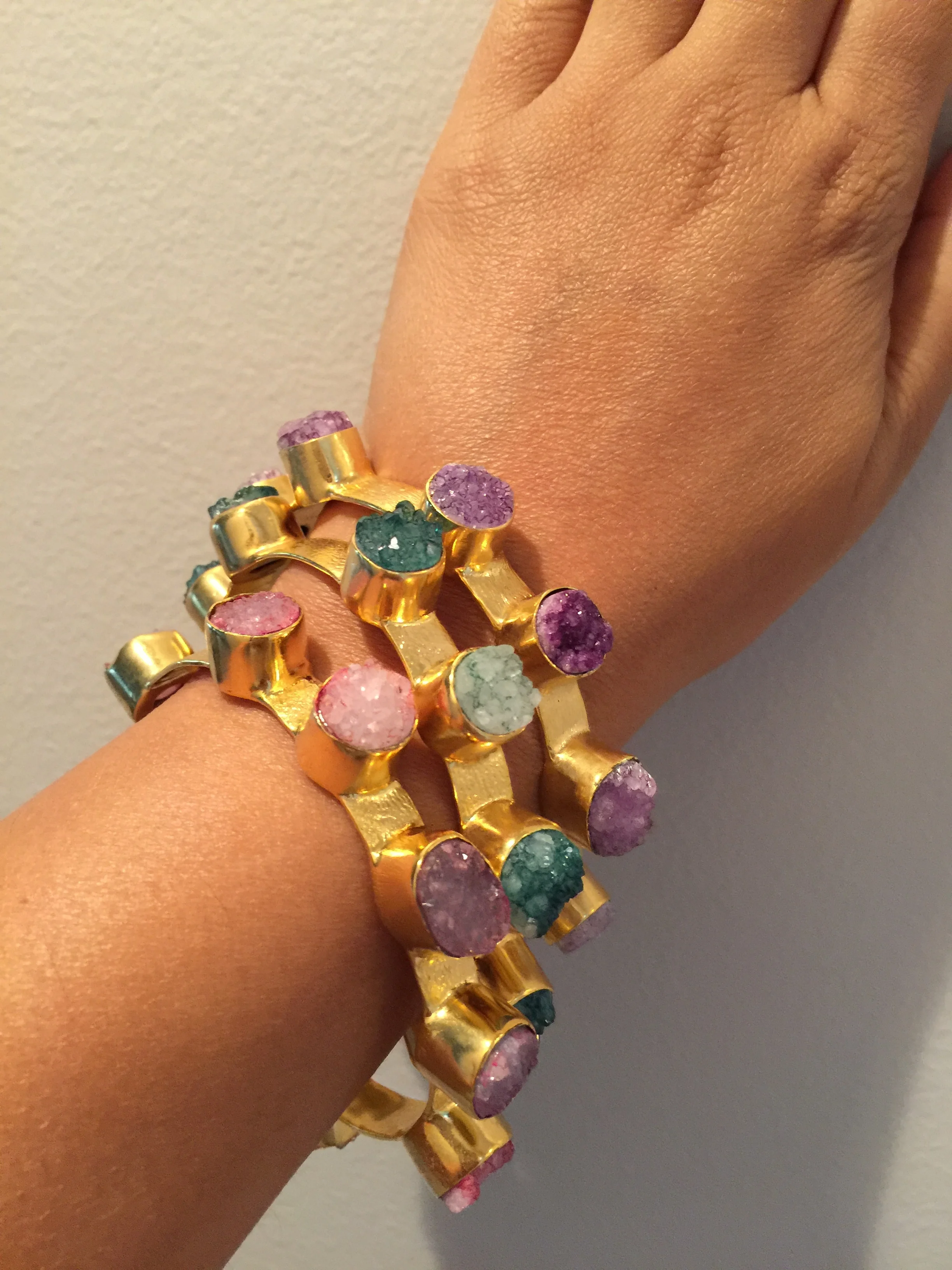 EEDC54E9-B312-40B5-8B8D-AB86341C1131