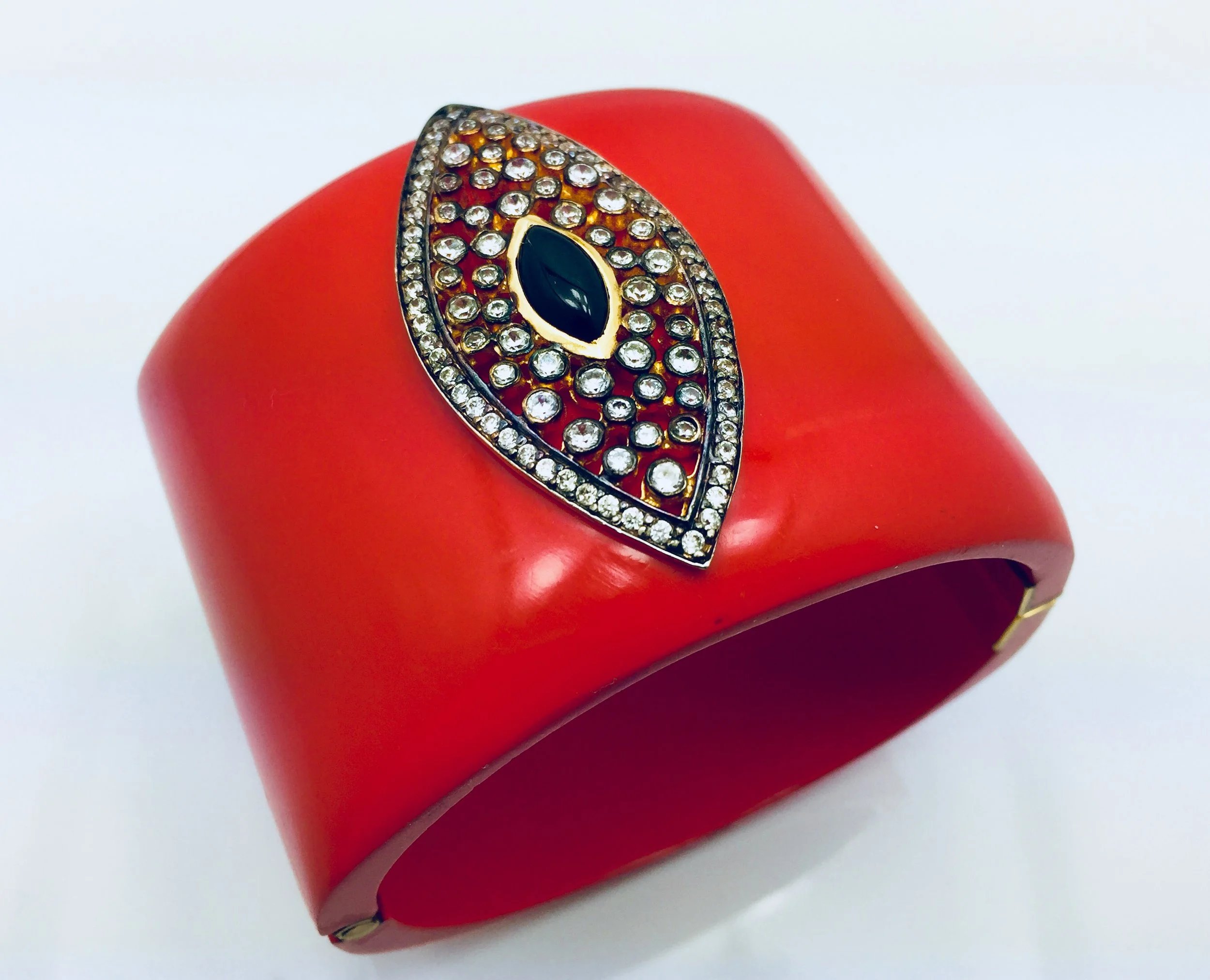 D2B85B57-D9C4-4B46-814F-83937FE88BA2