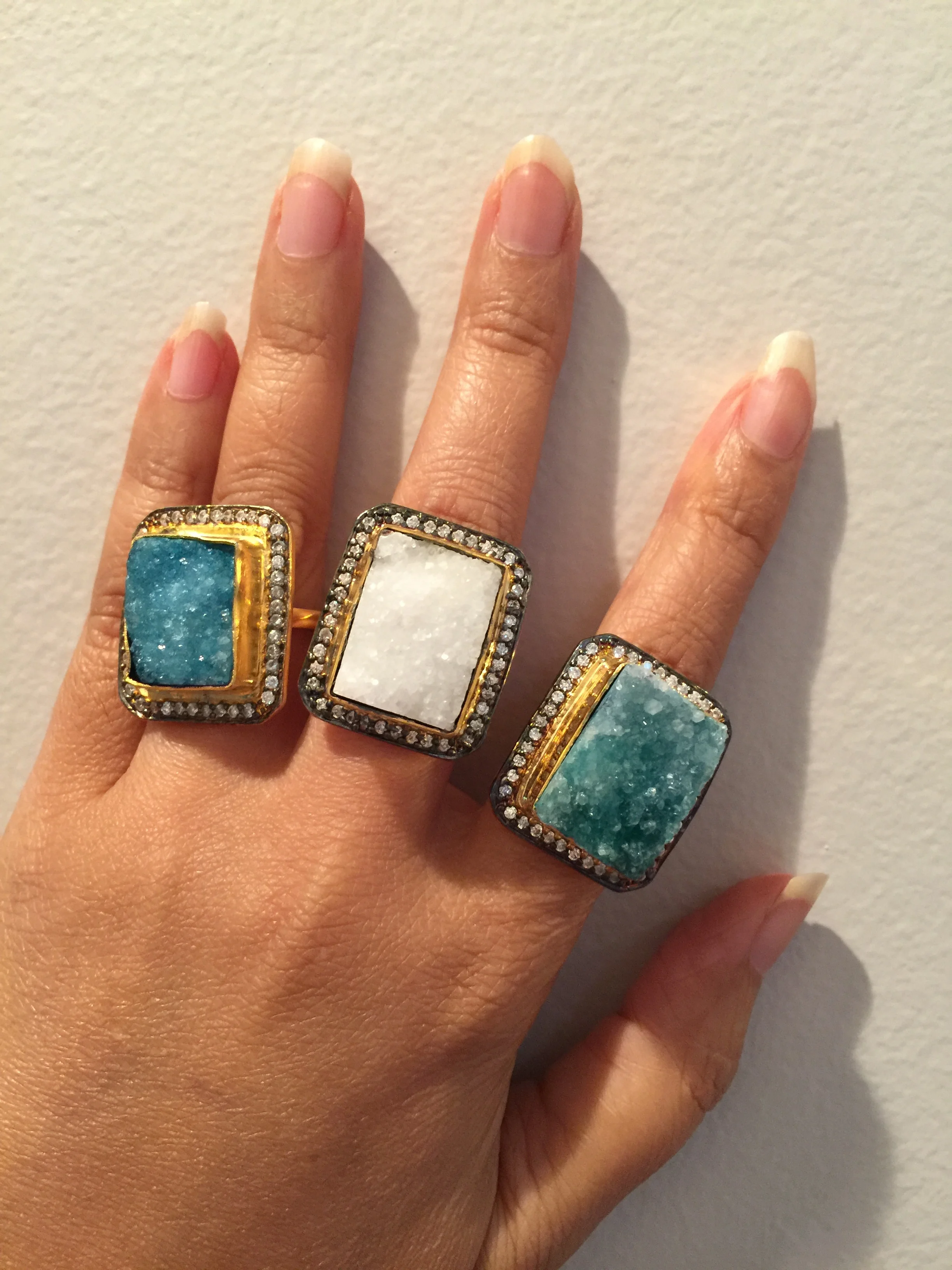 F2DC6976-6615-425D-979B-F345D9299006