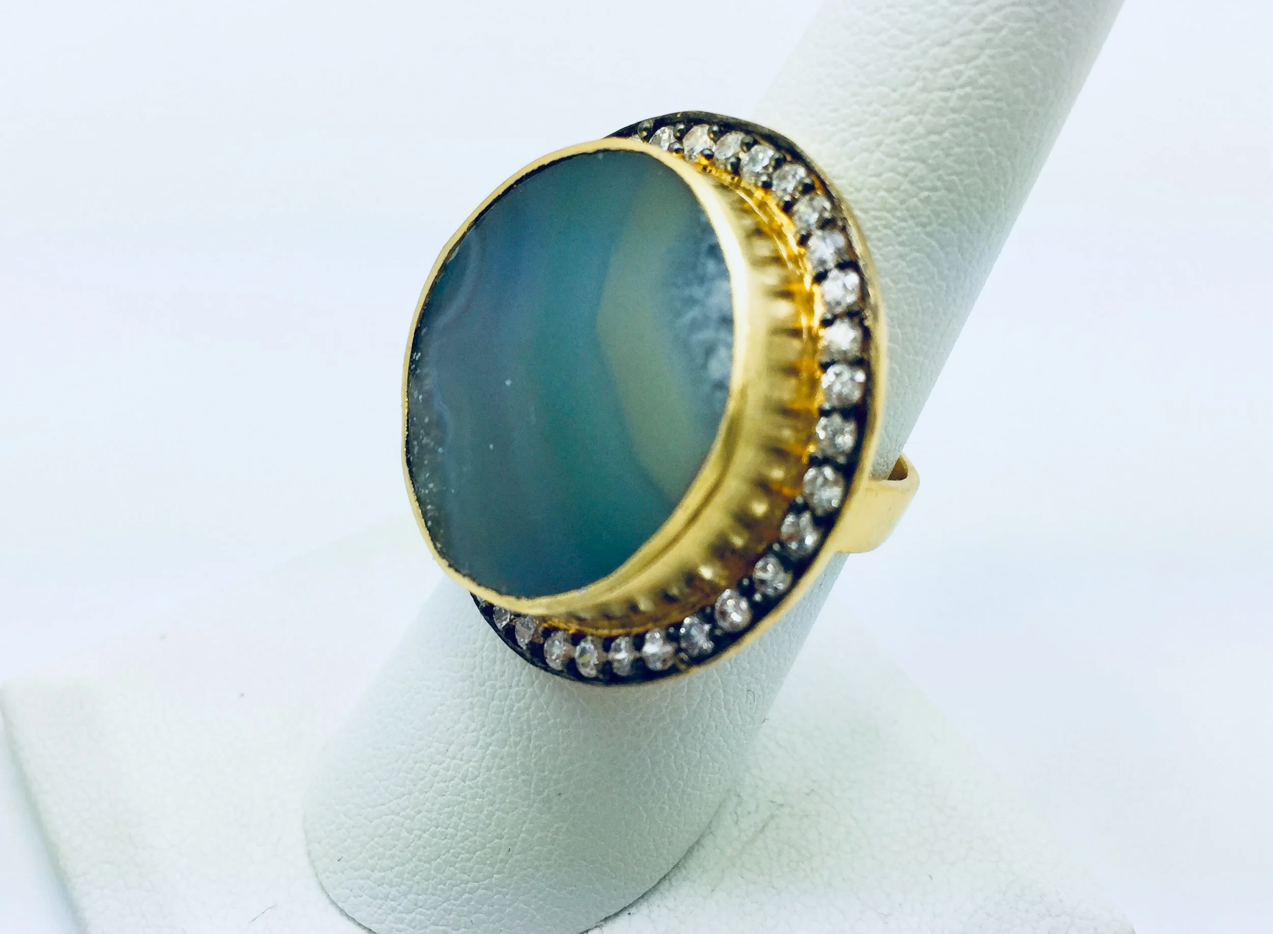 D4957AD7-088E-431E-B082-0A85D7F14C78