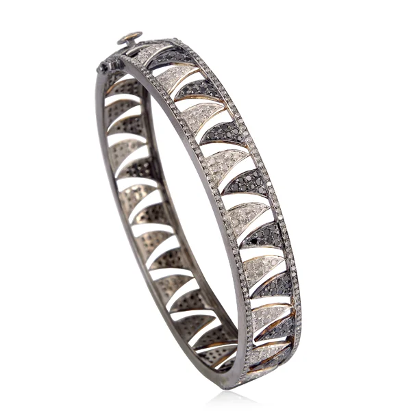 Interlocking Claw Bracelet Black and White Diamonds