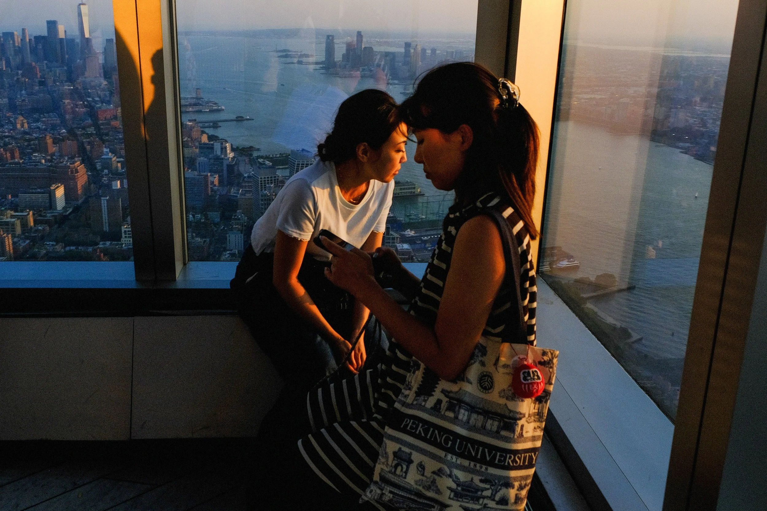 Black and White Street Photography in Chinatown Chicago-17029.jpg