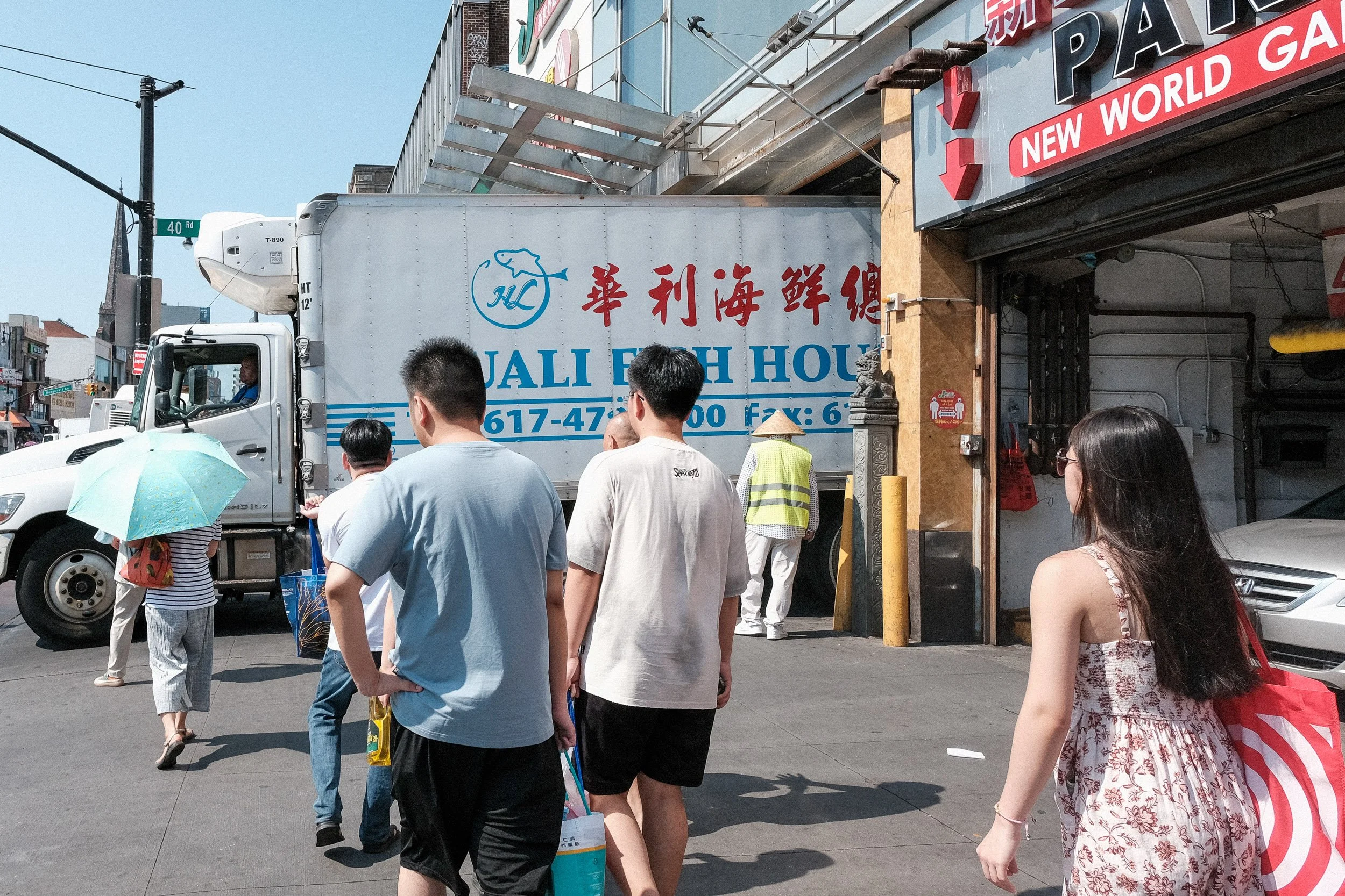 Black and White Street Photography in Chinatown Chicago-18105.jpg