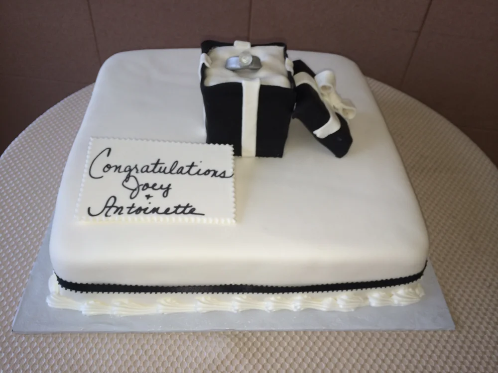 Engagement Cakes Sal Dom S Pastry Shop Italian Cookies Pastries Baked From Scratch