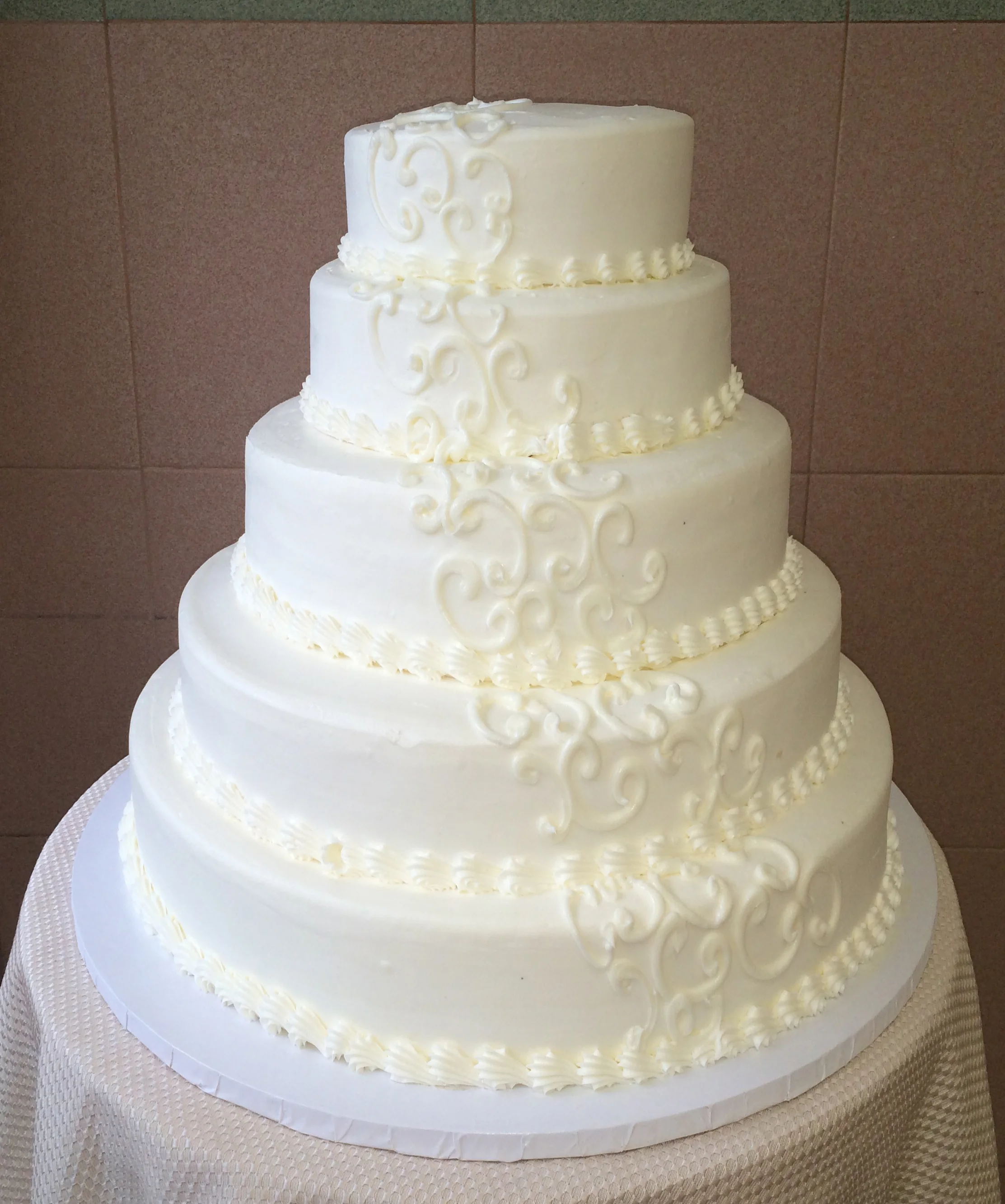 Classic Wedding Cakes Sal Dom S Pastry Shop Italian Cookies Pastries Baked From Scratch