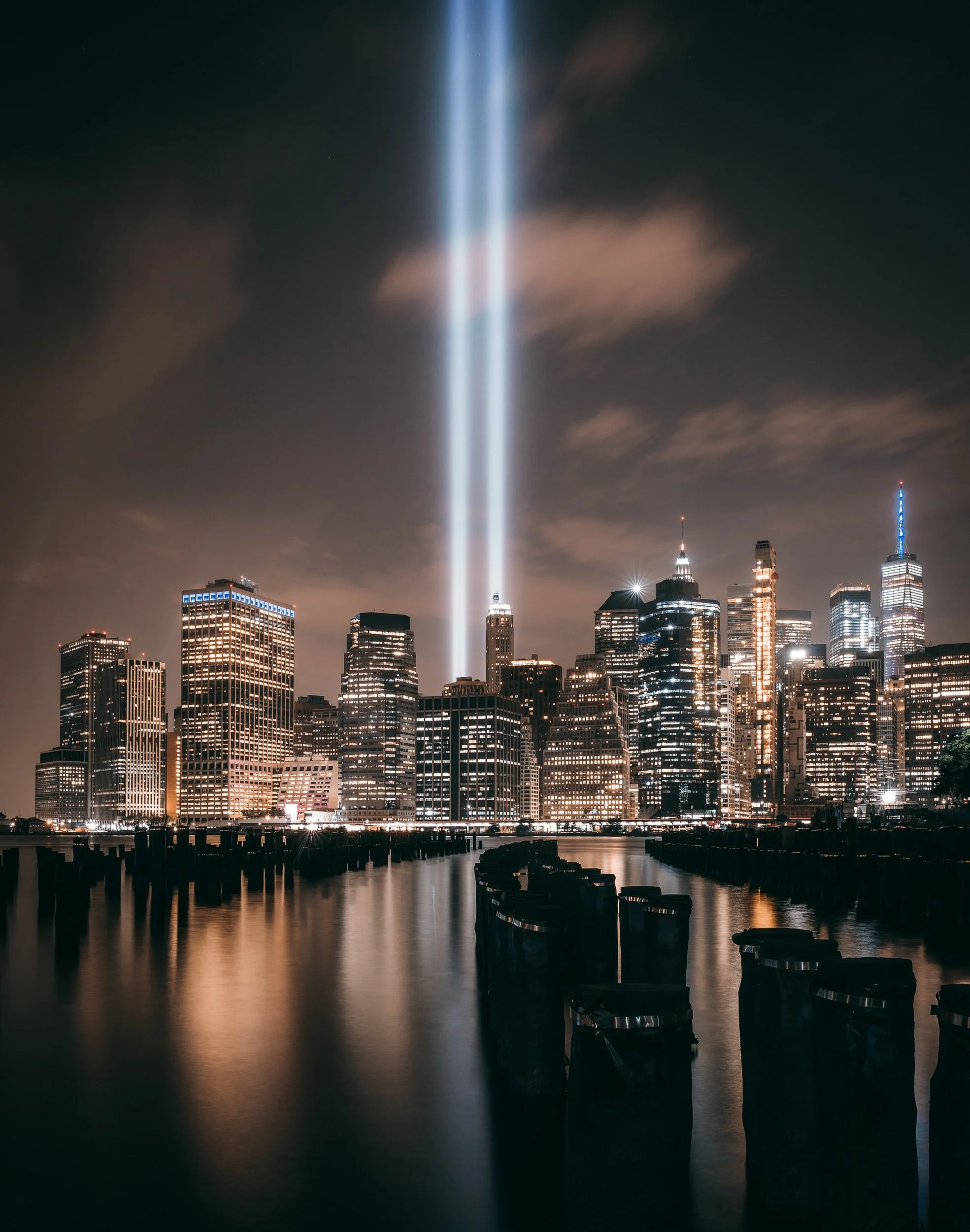 #189 – 9/11 Never Forget (firsthand experiences, from New Yorkers) (Re-release)