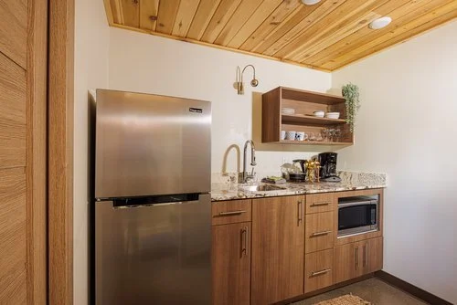 suite kitchenette.jpg