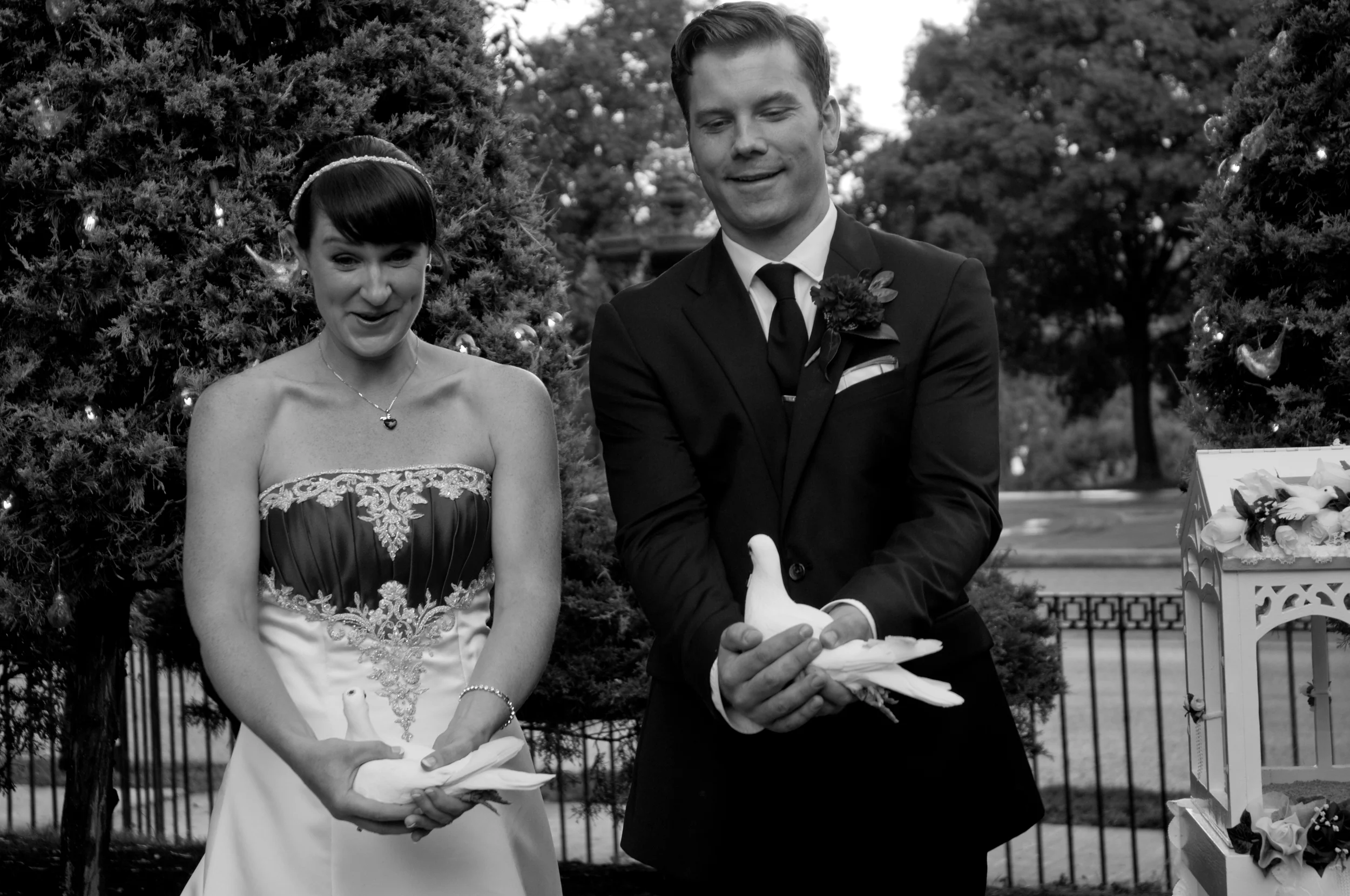 AmbreandMatt_8118_BW.jpg