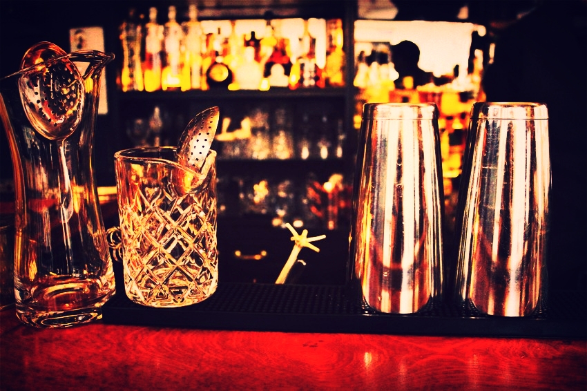 hiding-in-plain-sight-cocktail-bar-amsterdam.jpg