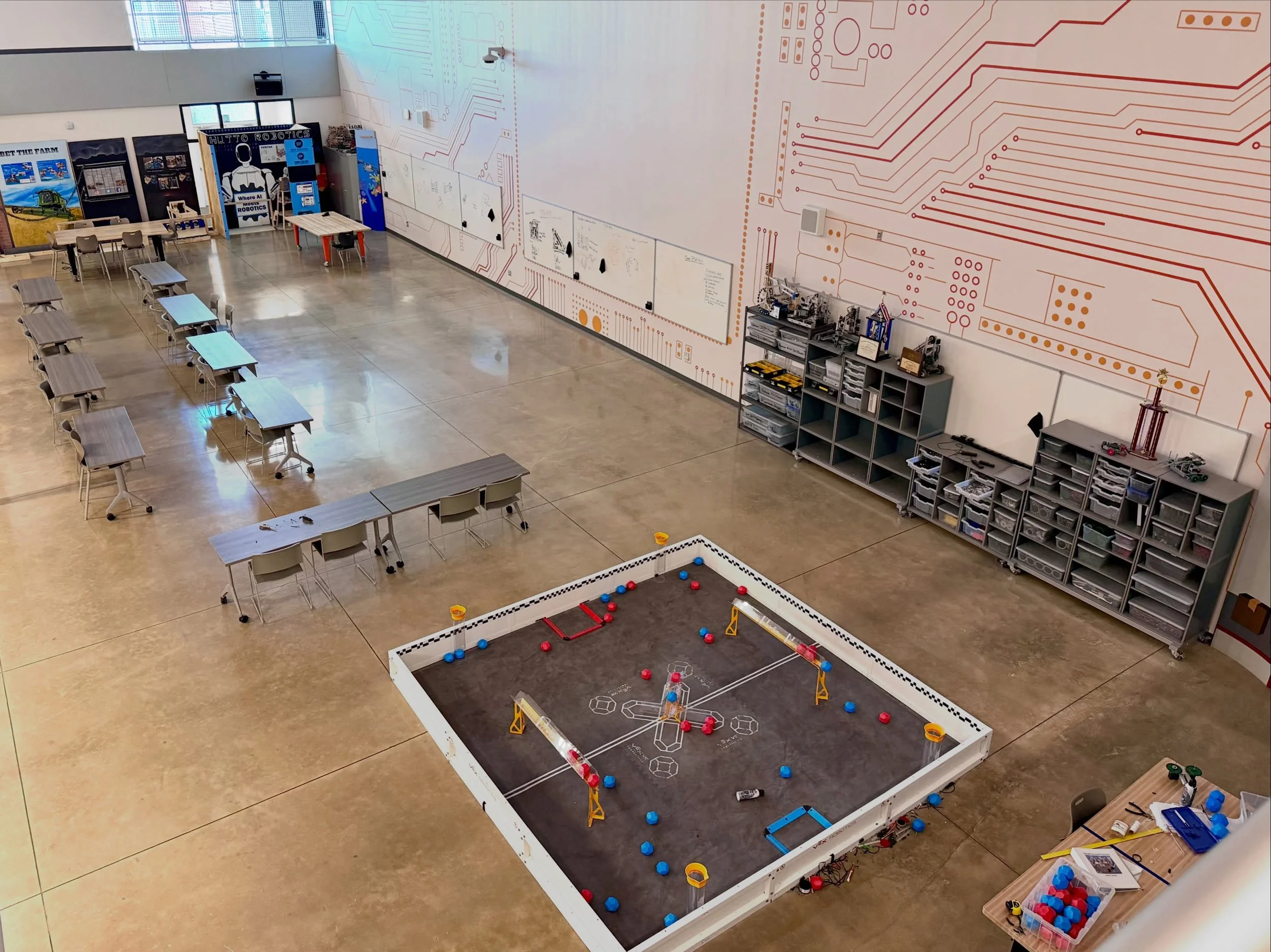 We love this multi-purpose STEM space in TX! Great job to Gonzalez Business Solutions, Designer; Ashlyn Blake, and Bret Doyle!