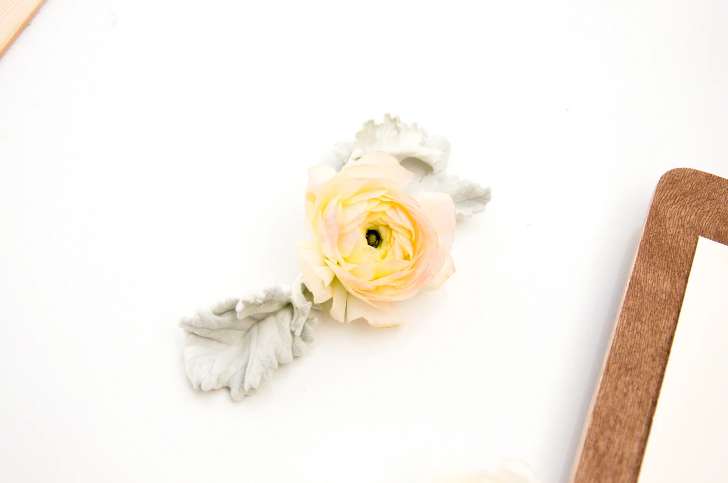 On managing wedding days with kindness and encouragement. 