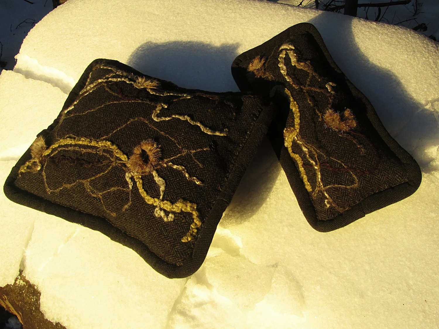 Coussins (de gauche à droite) 1 + 2 
