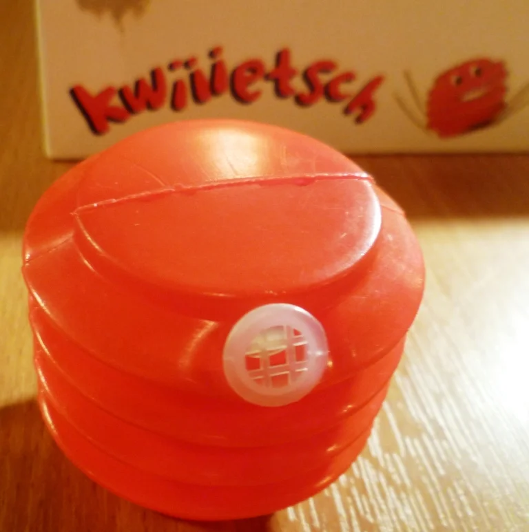 A Kwiiietsch squeaker