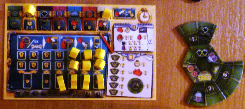 Player board and personal lab of the yellow player