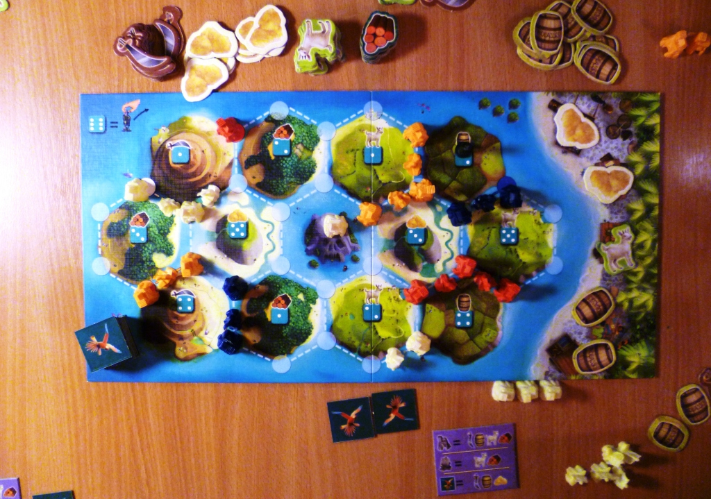 The junior version does not have tiles but a preset player board.