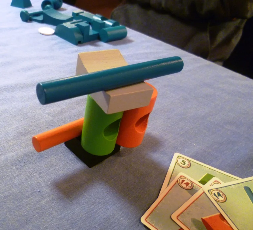 Player towers in Junk Art