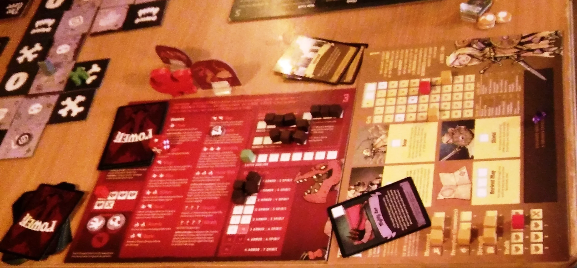 Vast the Crystal Caverns - again I have not played but sounded very interesting with players chasing different goals and one of them playing a Cave (yes a cave that is a hole in a cliff side).