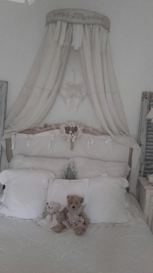 Rideaux en draps anciens