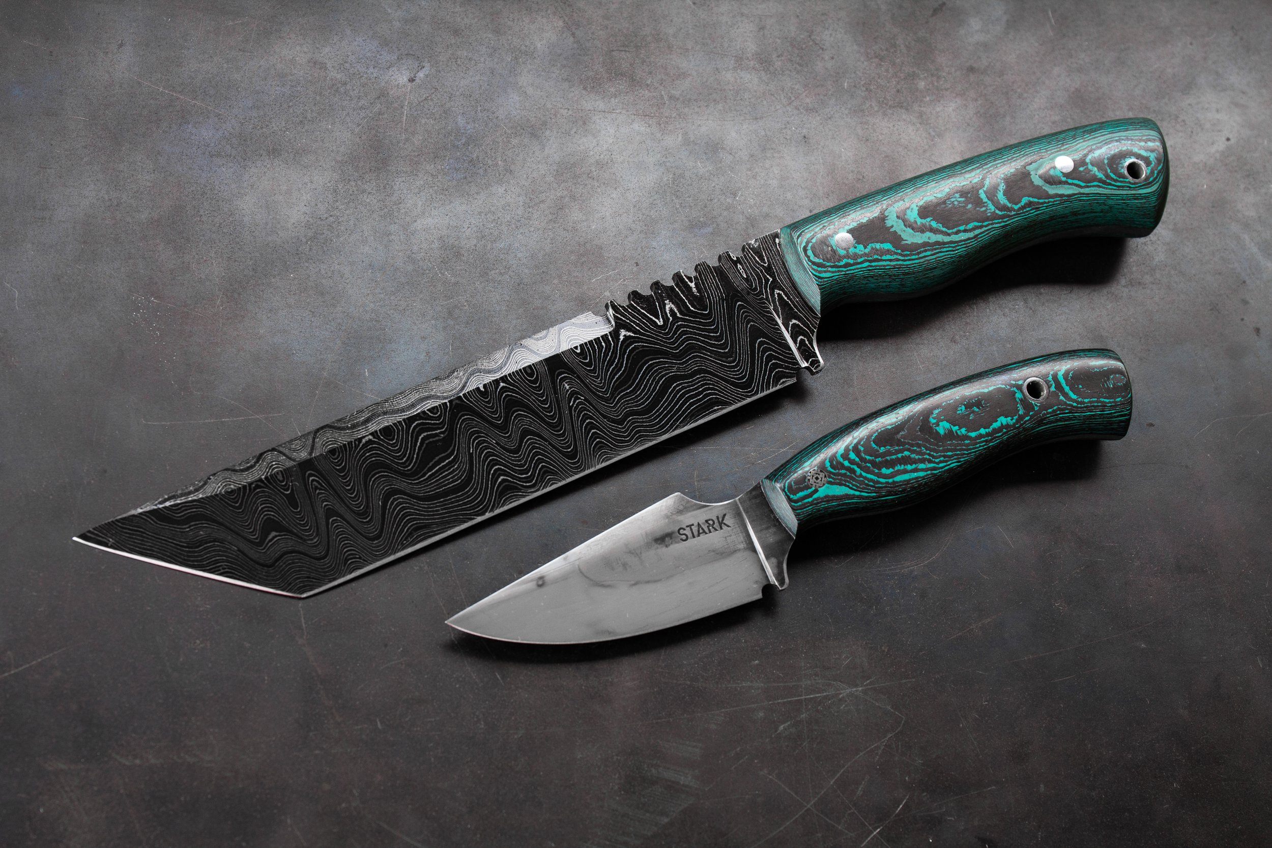 Chef Cleaver CK75 carbon steel is used in the product Handle custom made camouflage pattern epoxy material,