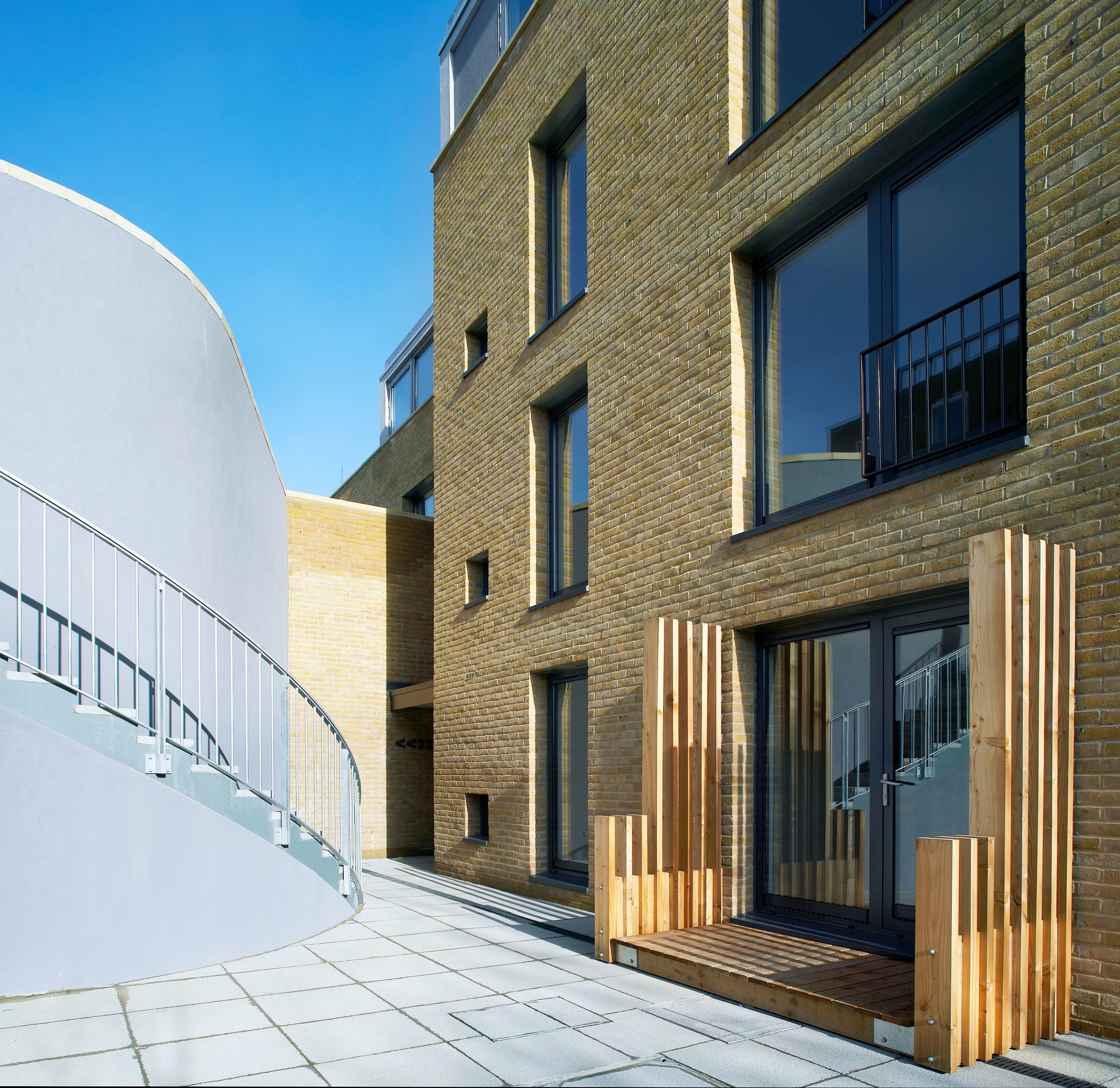 Geoff Marsh Court