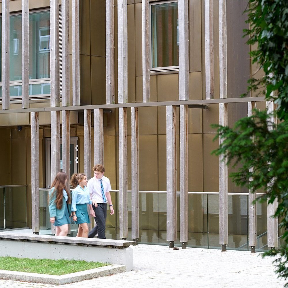 TRING PARK SCHOOL BOARDING