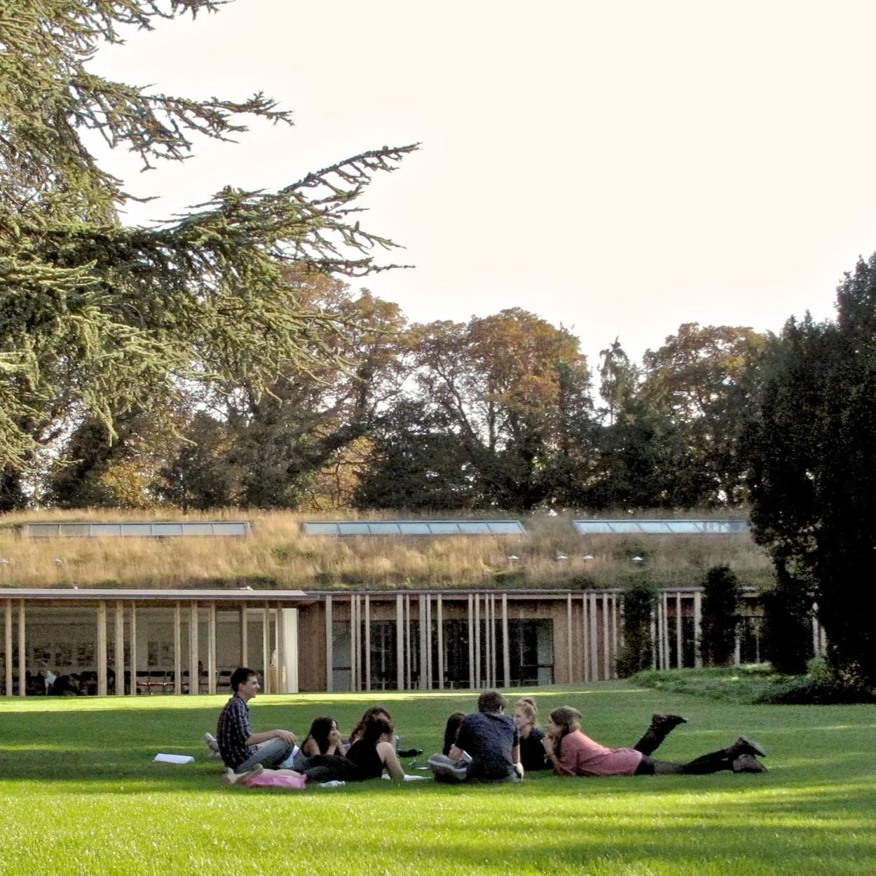 TRING PARK SCHOOL DANCE STUDIOS